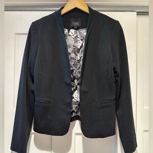 Dahlia Brand Women’s Black and Floral Lined Blazer Cropped Suit Jacket